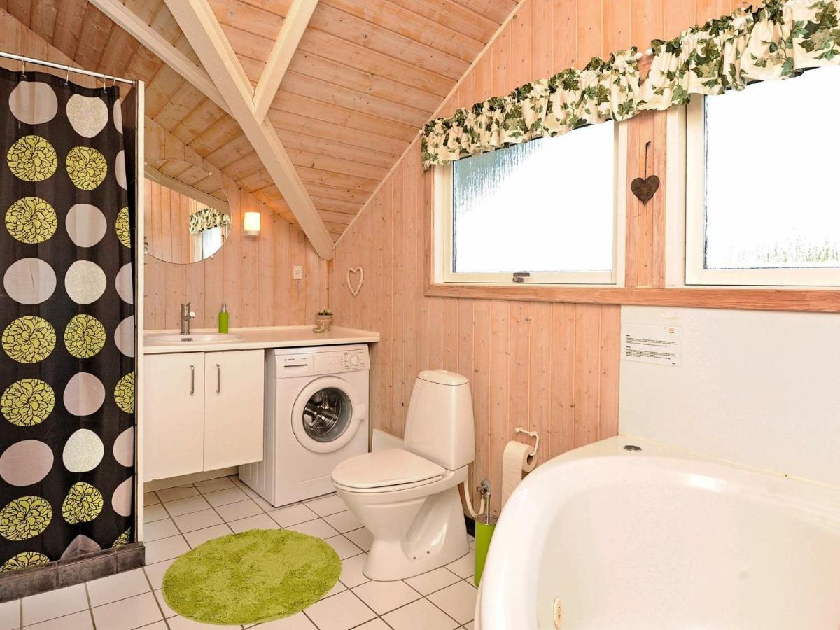 8 Person Holiday Home In Hejls Esterno foto