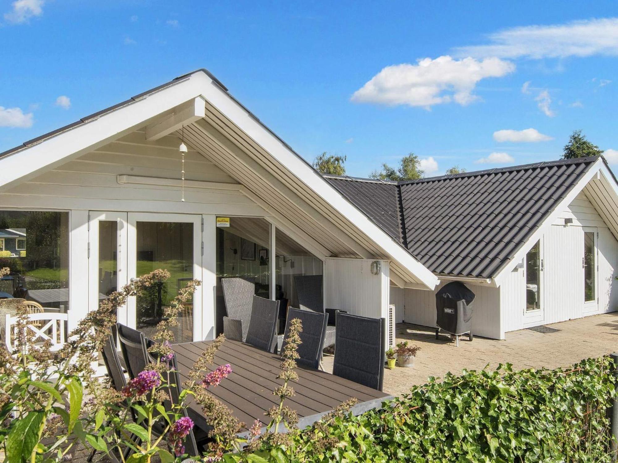 8 Person Holiday Home In Hejls Esterno foto